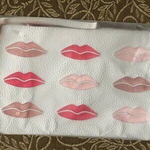 BEUTYBIO GloPro MAKEUP CASE with LIPS